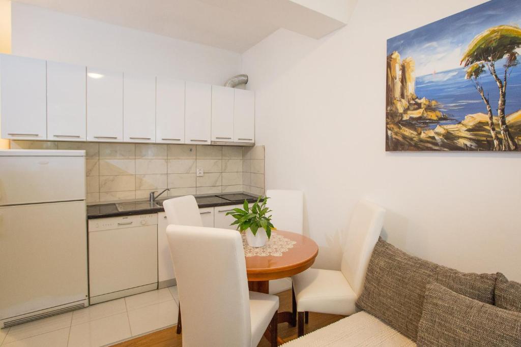 Apartmani Nika دوبروفينك المظهر الخارجي الصورة