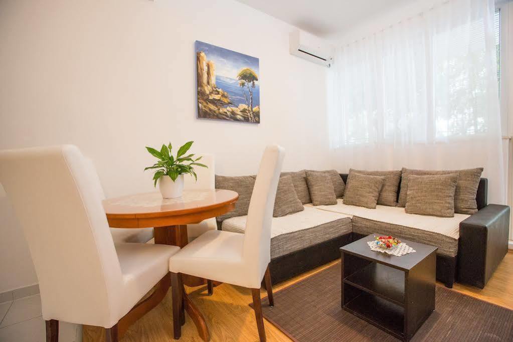 Apartmani Nika دوبروفينك المظهر الخارجي الصورة